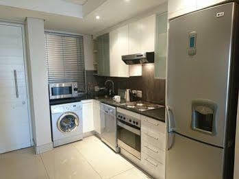 Adderley Terraces J10 By Ctha Apartment