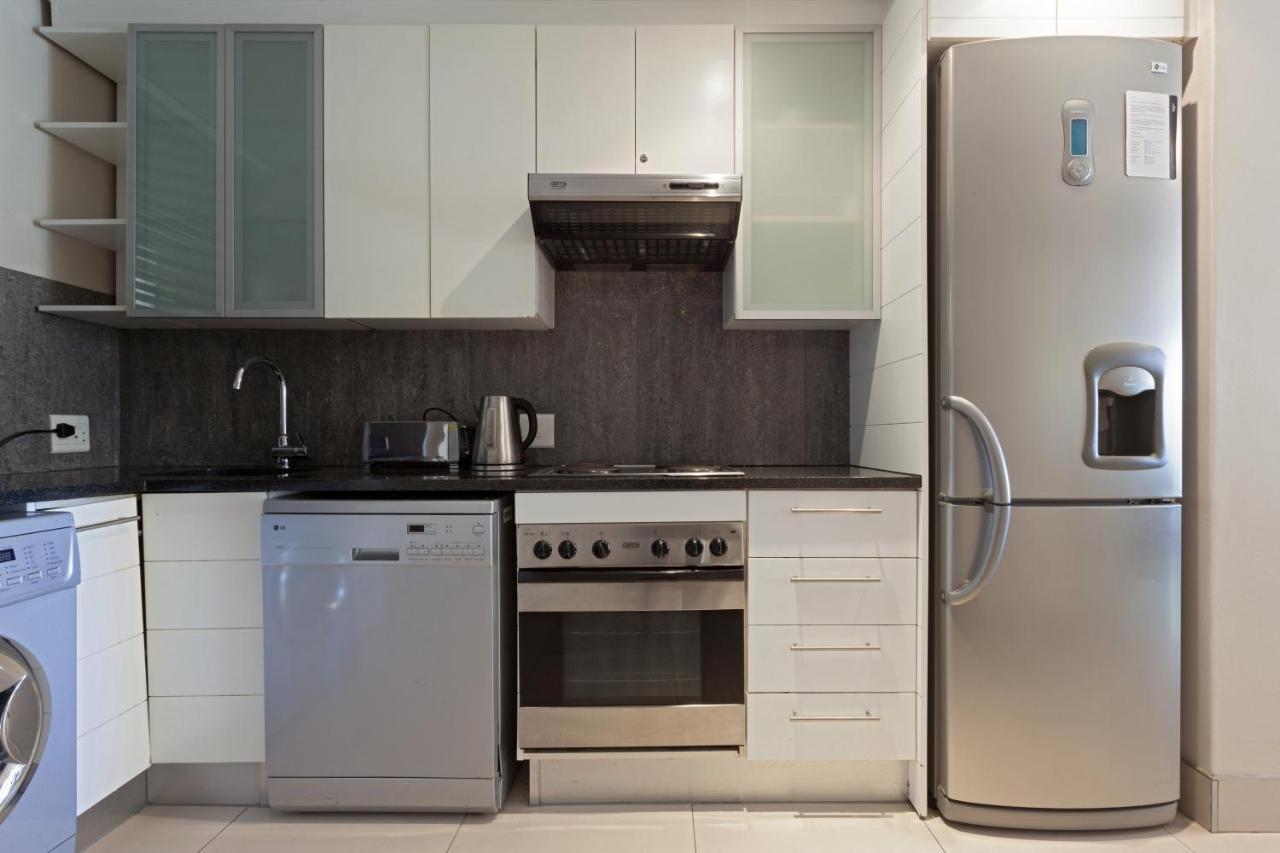 Adderley Terraces J10 By Ctha * Kapstadt