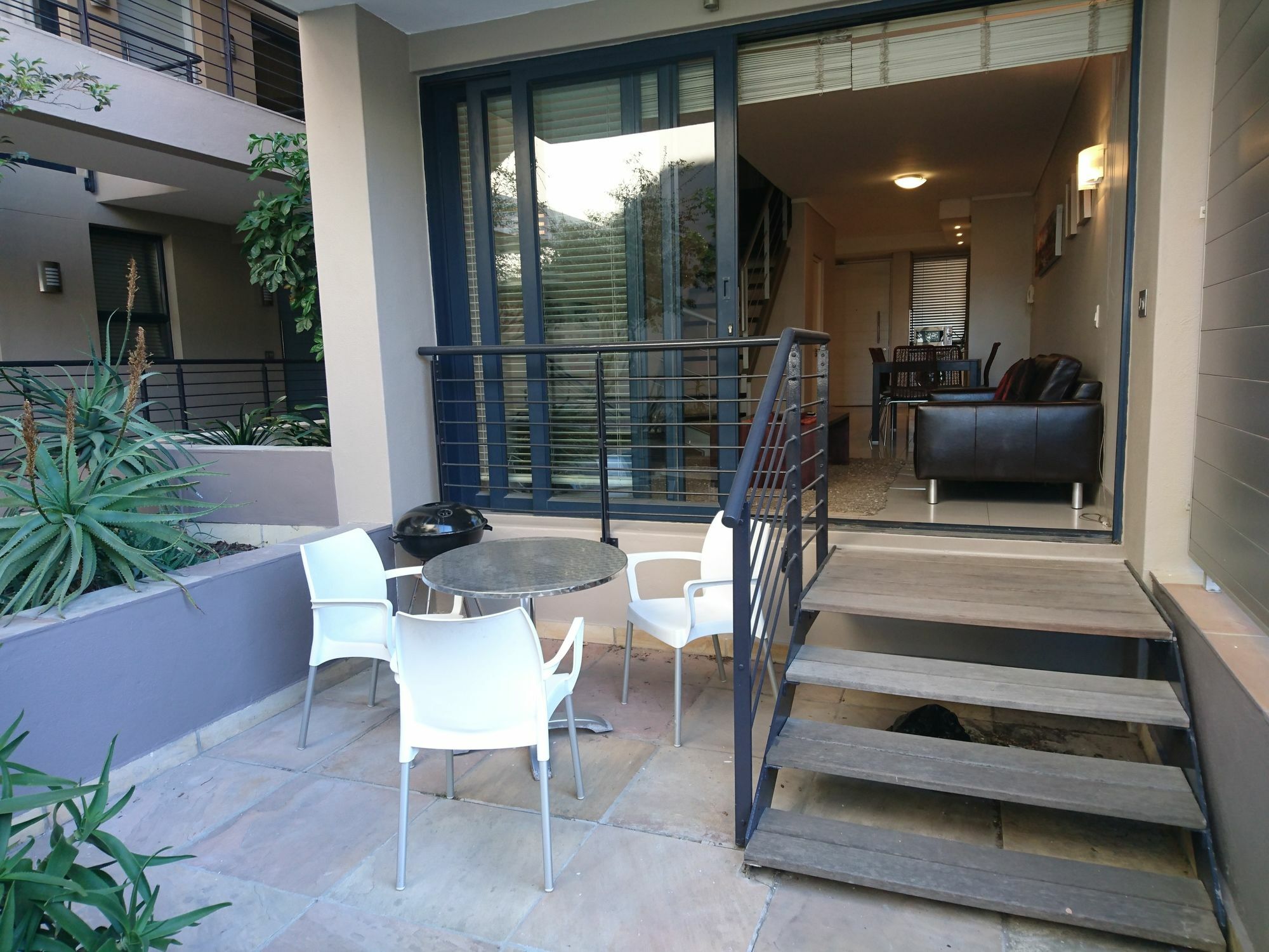Adderley Terraces J10 By Ctha * Kapstadt